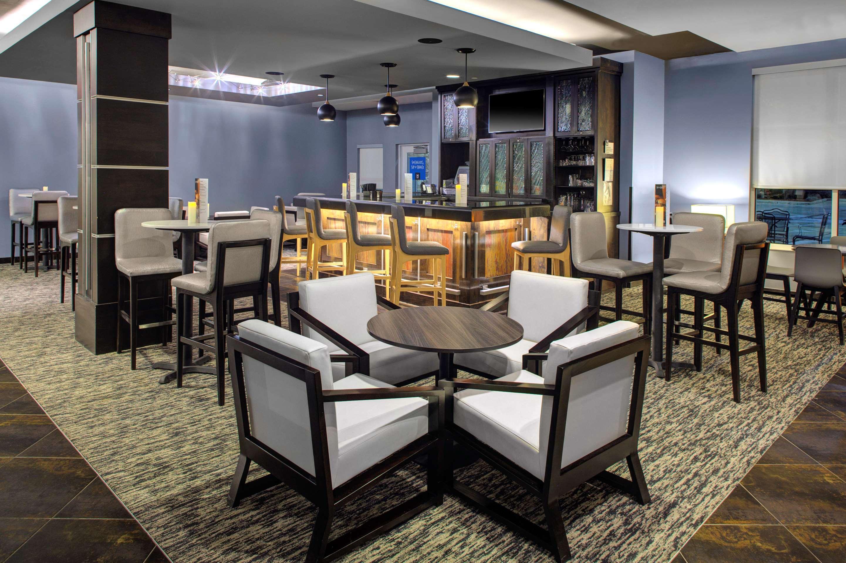 Отель Hyatt House Шелтон Экстерьер фото