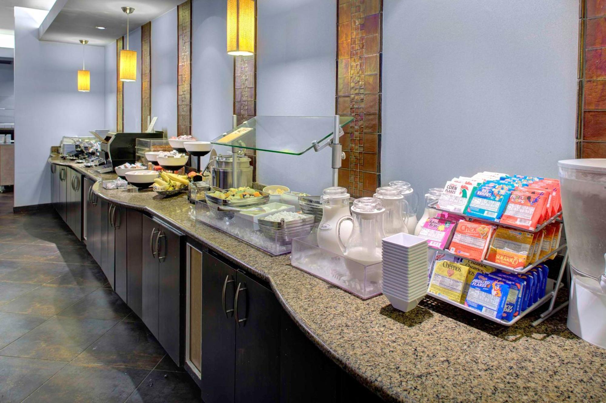 Отель Hyatt House Шелтон Экстерьер фото