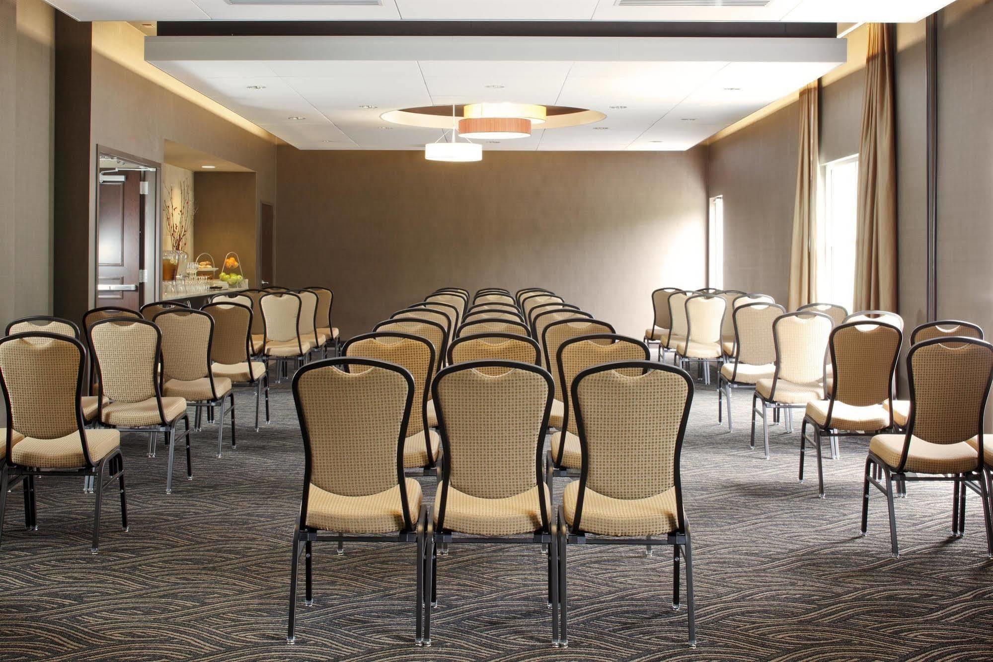 Отель Hyatt House Шелтон Экстерьер фото
