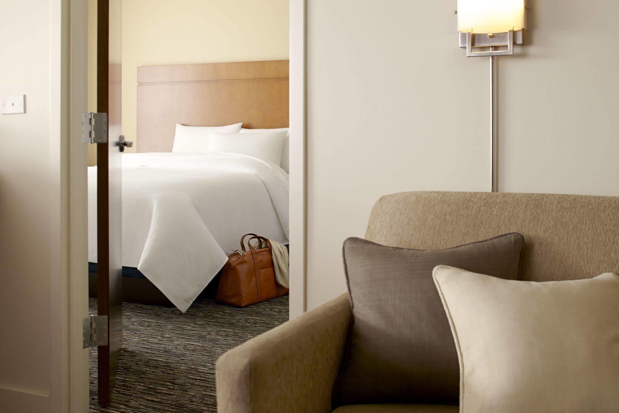 Отель Hyatt House Шелтон Экстерьер фото